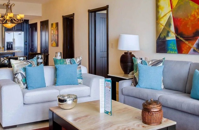 Luxury Resort Living – 2BR/3BA Garza Blanca Suite for 6