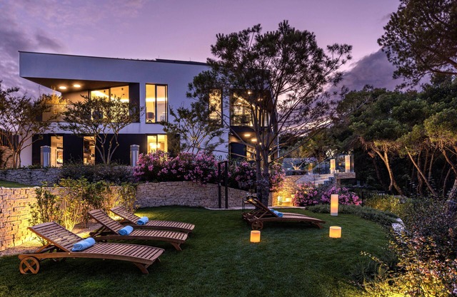 Luxury Retreat that would be your home away from home!