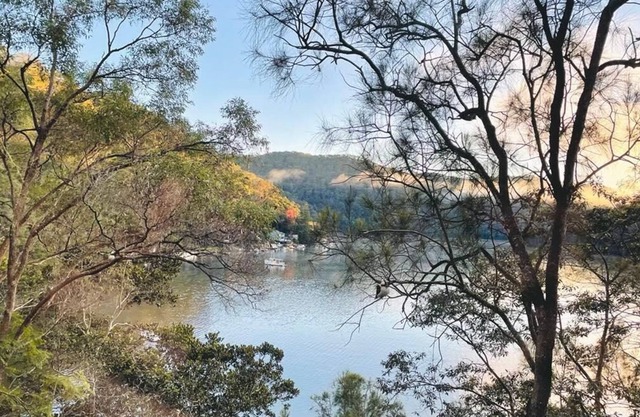 Luxury River Cabin, Hawkesbury River, Berowra Waters, NSW