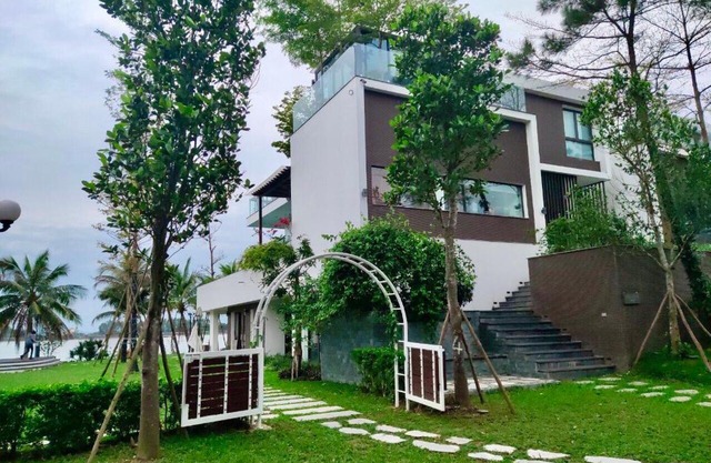 Luxury Skylake Villa - Flamingo Đại Lải