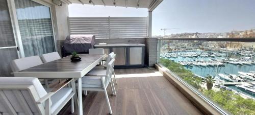 Luxury Terraced Seaview Apartment, Marina Harbour, Msida, Pieta, Malta