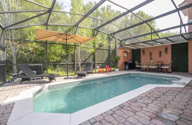 Luxury Townhome 4 bed + 3 bath + Private Pool in front of the Clubhouse Resort!