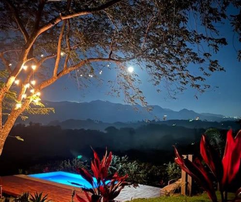 Luxury Villa Carao - Serene Amazing Views at Finca Chilanga