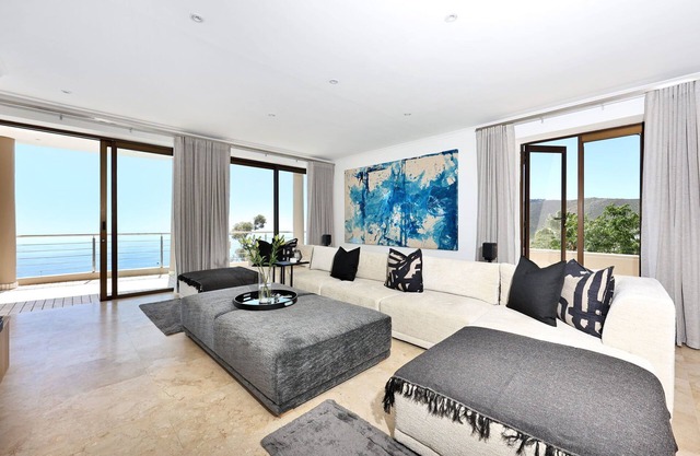 Luxury villa in Bantry Bay at the foot of Lions Head.