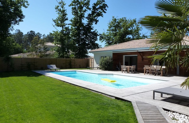 Luxury villa in Lège Cap Ferret, heated 39x16 ft pool