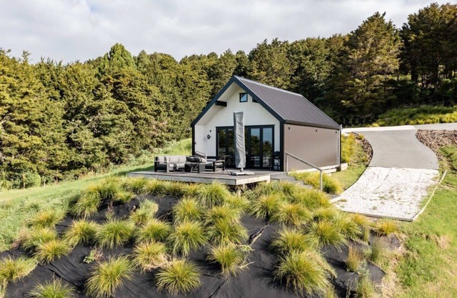 Luxury Villa: Romantic Escape w/Breathtaking Views