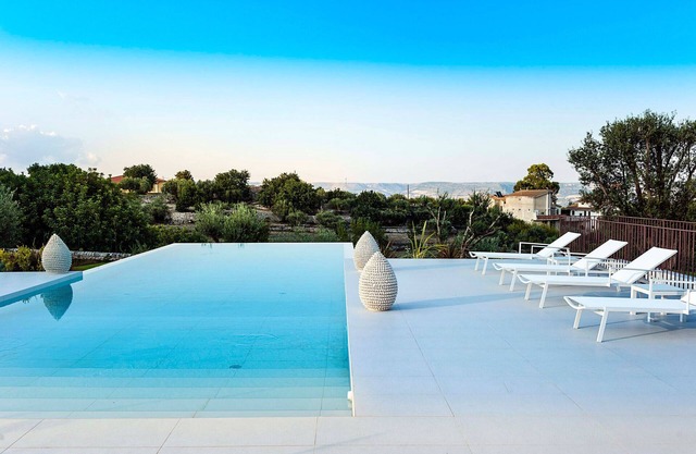Luxury villa with pool in Modica, Sicily – 10 pax