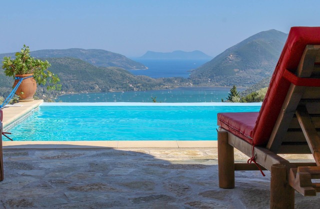 Luxury Villa with pool and breathtaking View