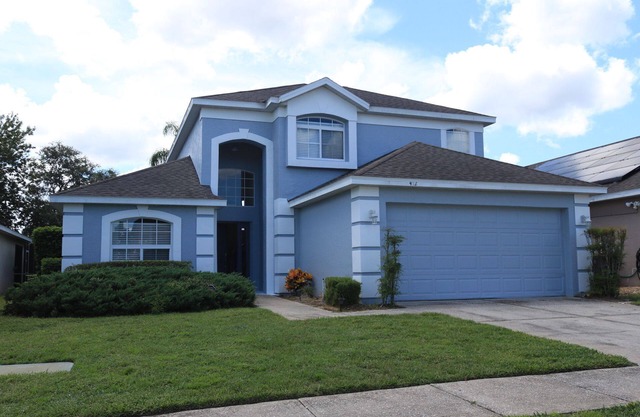 Luxury villa with south facing pool/spa, only 15 mins from Disney!