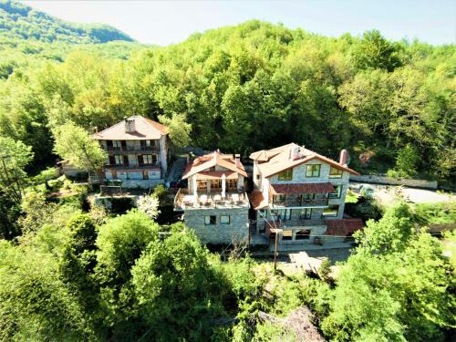 Lydia Lithos Mountain Resort