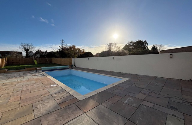 Lyla's | Holiday Home | Swimming Pool | Hot Tub | Parking