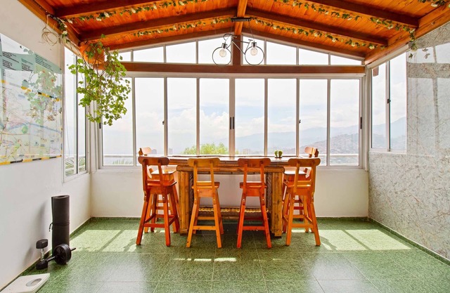 Magnifica casa con fenomenales vistas a la ciudad,