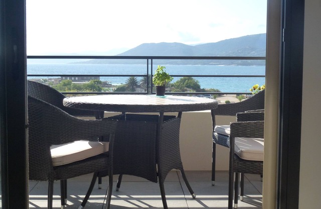 Magnificent new apartment with sea view terrace