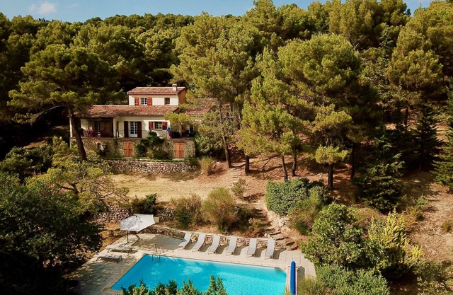 Magnificent Provencal villa with swimming pool in Tourtour