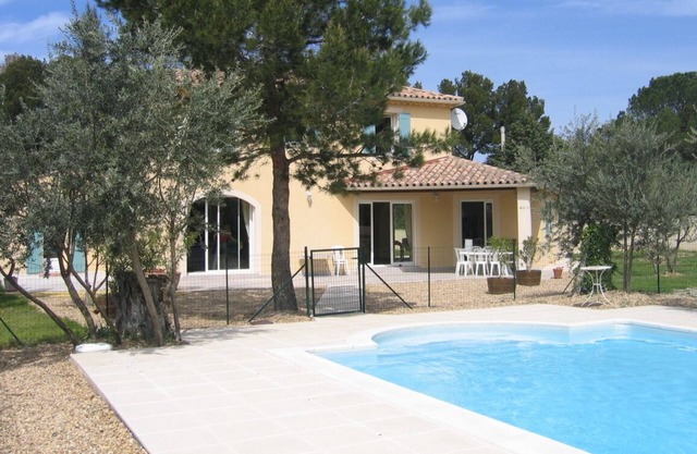 Magnificient and modern house. Nestled in the heart of Provence. 4 star rating.