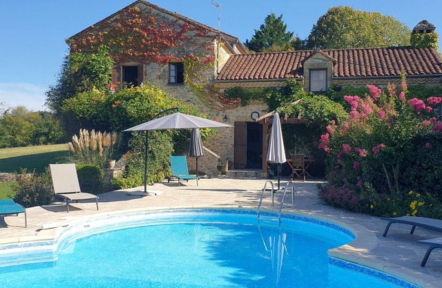 MAGNIFICIENT STONE PROPERTY WITH PRIVATE POOL SET IN AN IDYLIC MATURE GARDEN