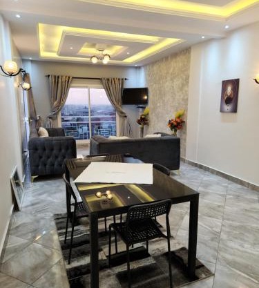 Magnifique Appartement Meublé Douala Kotto avec Groupe Electrogène et WiFi, Calme et Securisé