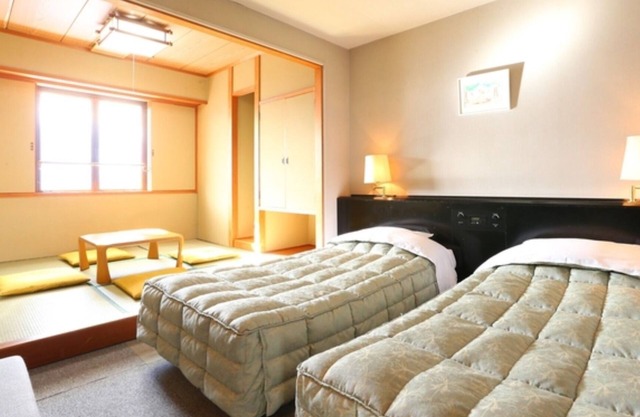 Main building JapaneseWestern room Popular stan/Iiyama Nagano