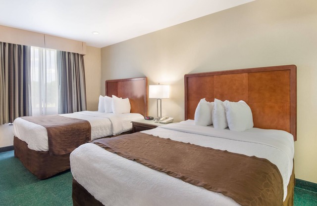 Mainstay Suites Airport