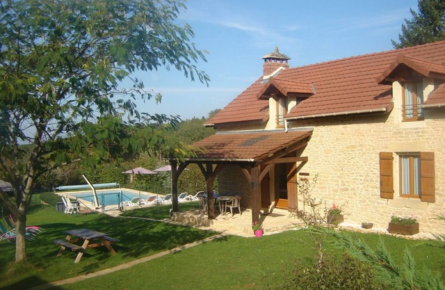 Maison Avec Piscine Privée Chauffée, Périgord Noir
