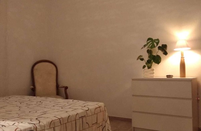 Maison Blanche Écoresponsable, Idéale Pour Visiter la Vaucluse à 2 !