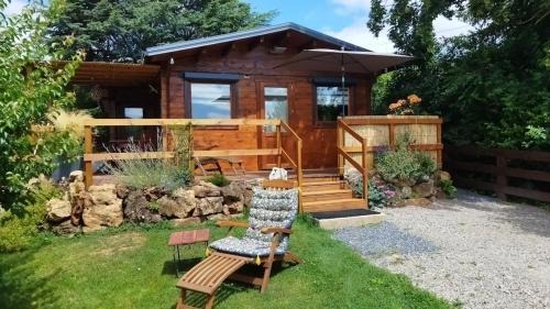 Maison bois vue Causse Larzac et viaduc