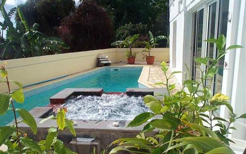 Maison confortable au Bois des Nefles, 70 m² avec piscine partagée