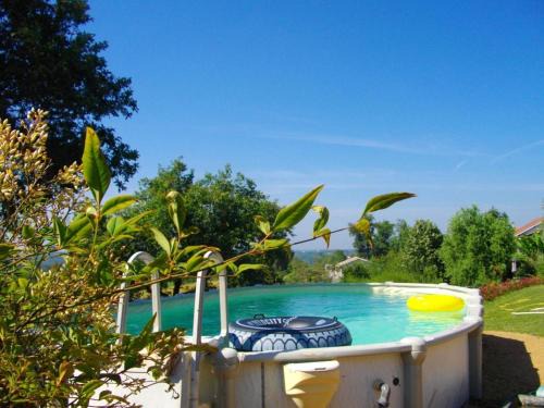 Maison cosy avec piscine privée à Estibeaux 38 m²