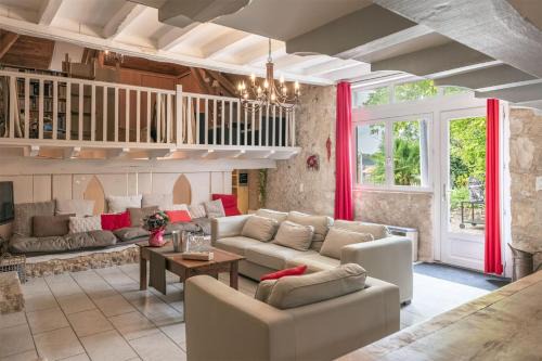 Maison De Charme Avec Sa Piscine