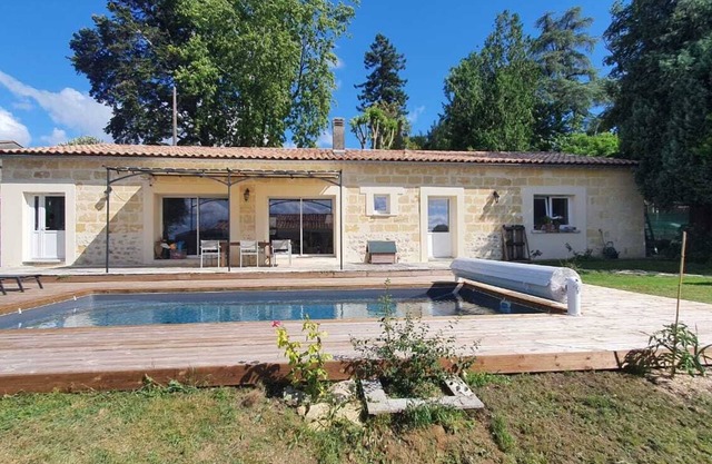 Maison de Charme Piscine 4 Chambres au Centre du Bourg