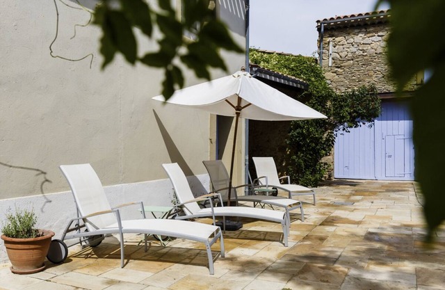 Maison De L'Autan - Four Bedroom Villa, Sleeps 8