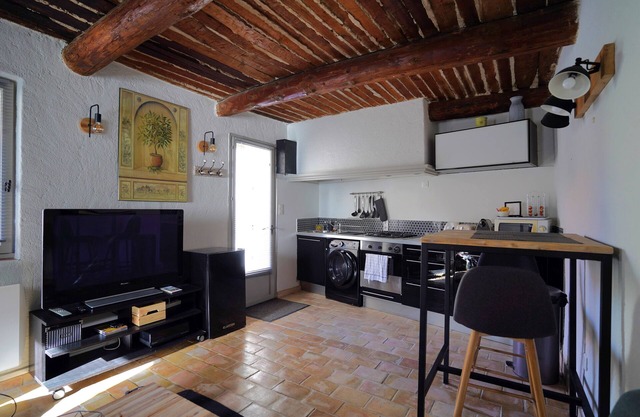 Maison de Village Provençal à Ventabren