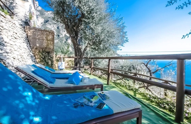 Maison Don Rafe’ - Two Bedroom Chalet, Sleeps 4