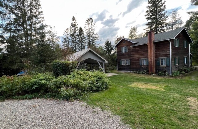 Maison familiale au coeur de Val-David
