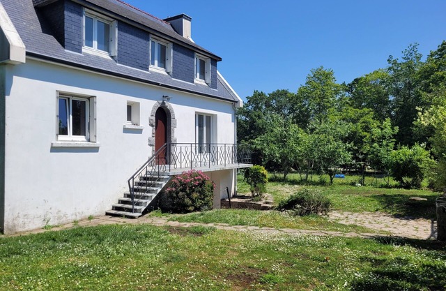 Maison Familiale Avec Jardin au Calme