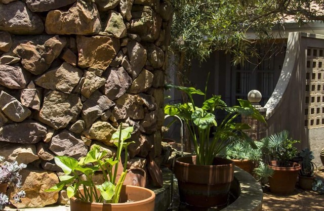 Maison - H Guest House