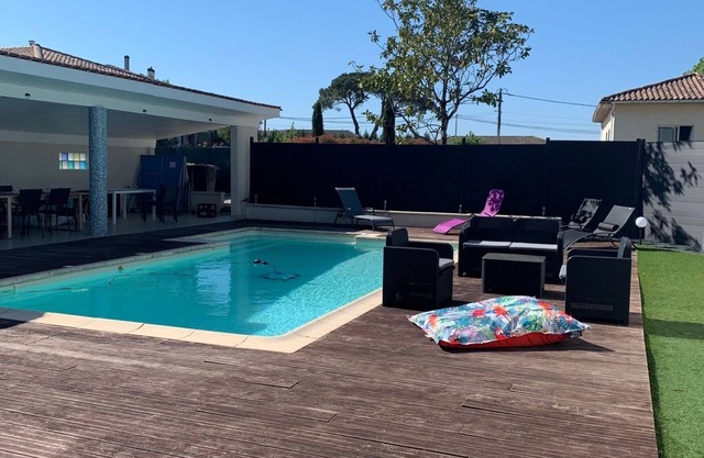 Maison Récente Avec Piscine