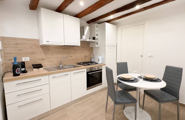 Maison Studio 2 by Ca-Sa Check