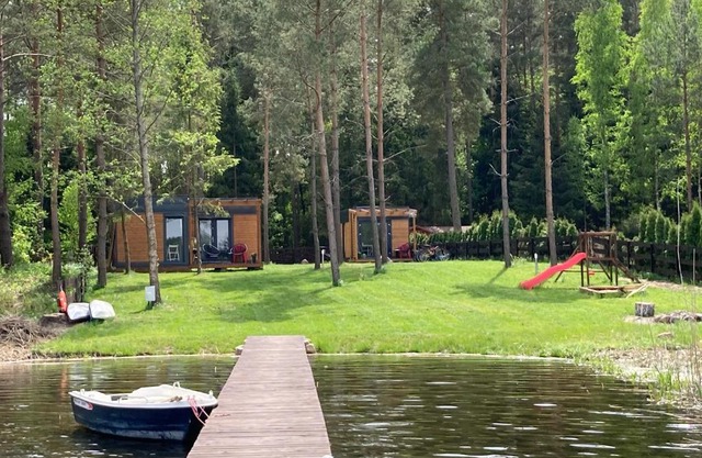 Makosieje Resort-komfortowy domek 15m od jeziora,widok na jezioro,ogrzewanie,wi-fi