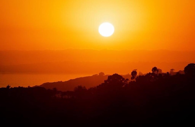 Malibu Sunset Getaway