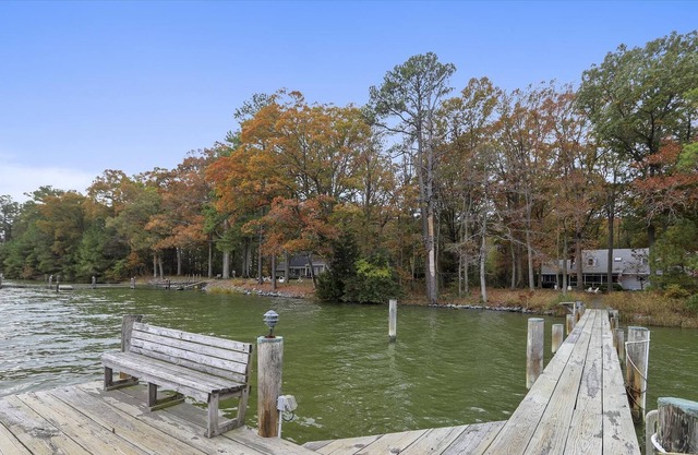 Mallard Point Cottage | an ESVR property