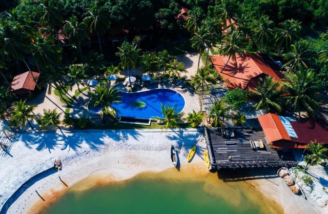 Mango Beach Resort