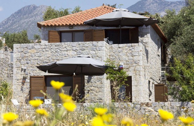 Mani-leonidashouses