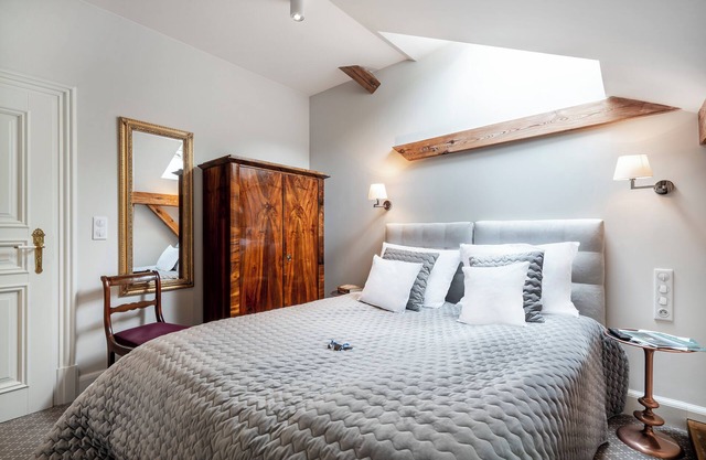 Manowce Palace - Small Double or Twin Room (Room 11)