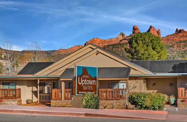 Manzanita Junior Suite #102 @ Sedona Uptown Suites