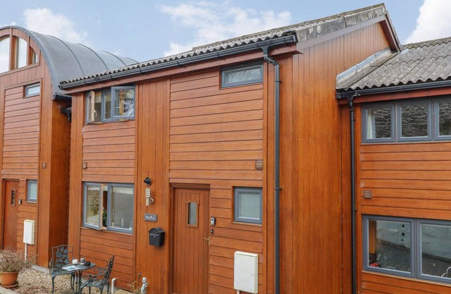 MAPLE, pet friendly, country holiday cottage in Falmouth