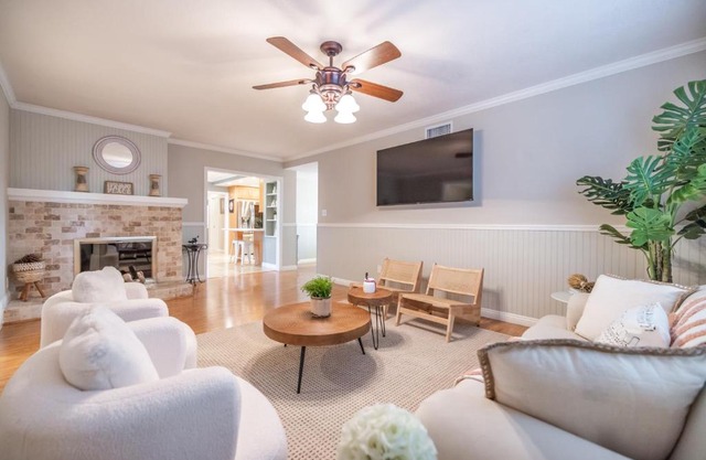 #Marbella Lane - Charming 4BR Bungalo for Relaxing Retreat