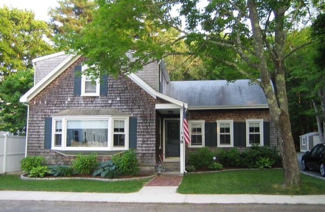 Marion Village's Very Best Cape Home: close to Tabor Academy