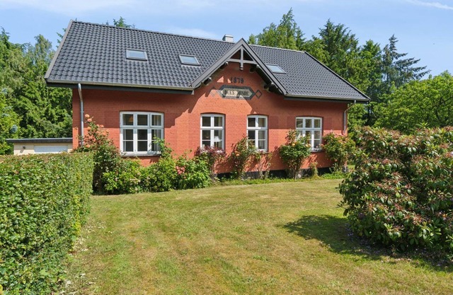 "Marit" - 1.5km from the sea by Interhome