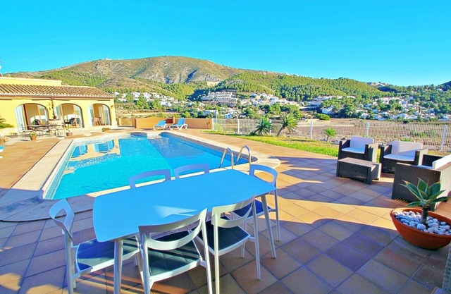 Marquesol - pri. pool villa with captivating hill views in Benitachell